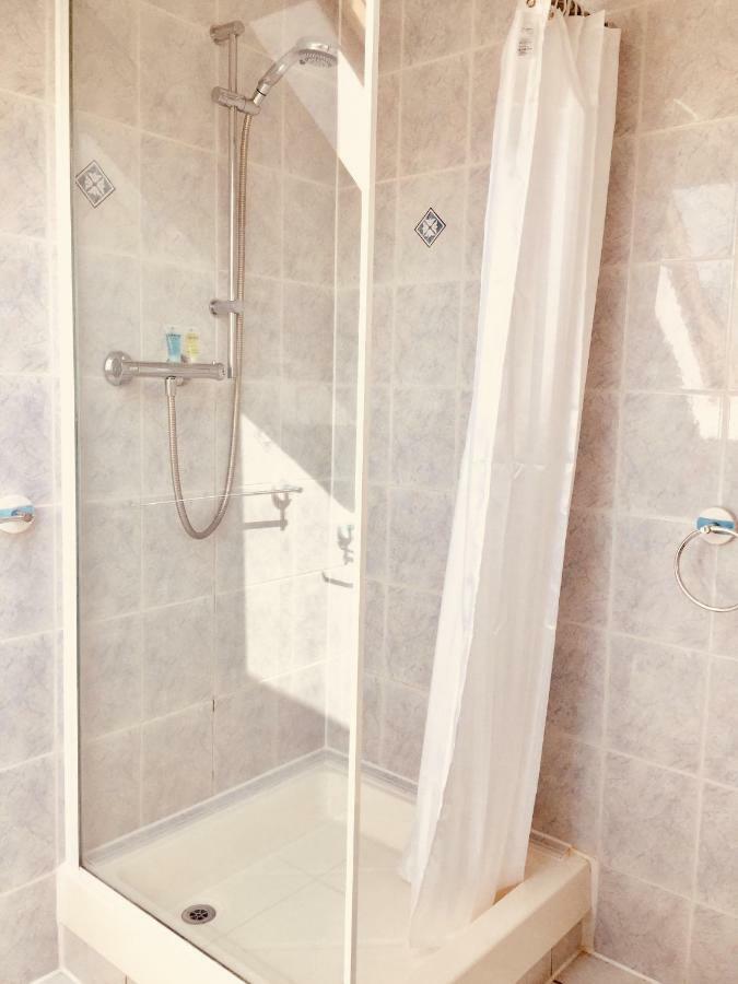 Trevelyan Hotel Ilford Dış mekan fotoğraf