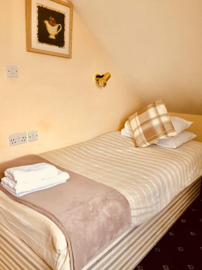 Trevelyan Hotel Ilford Dış mekan fotoğraf